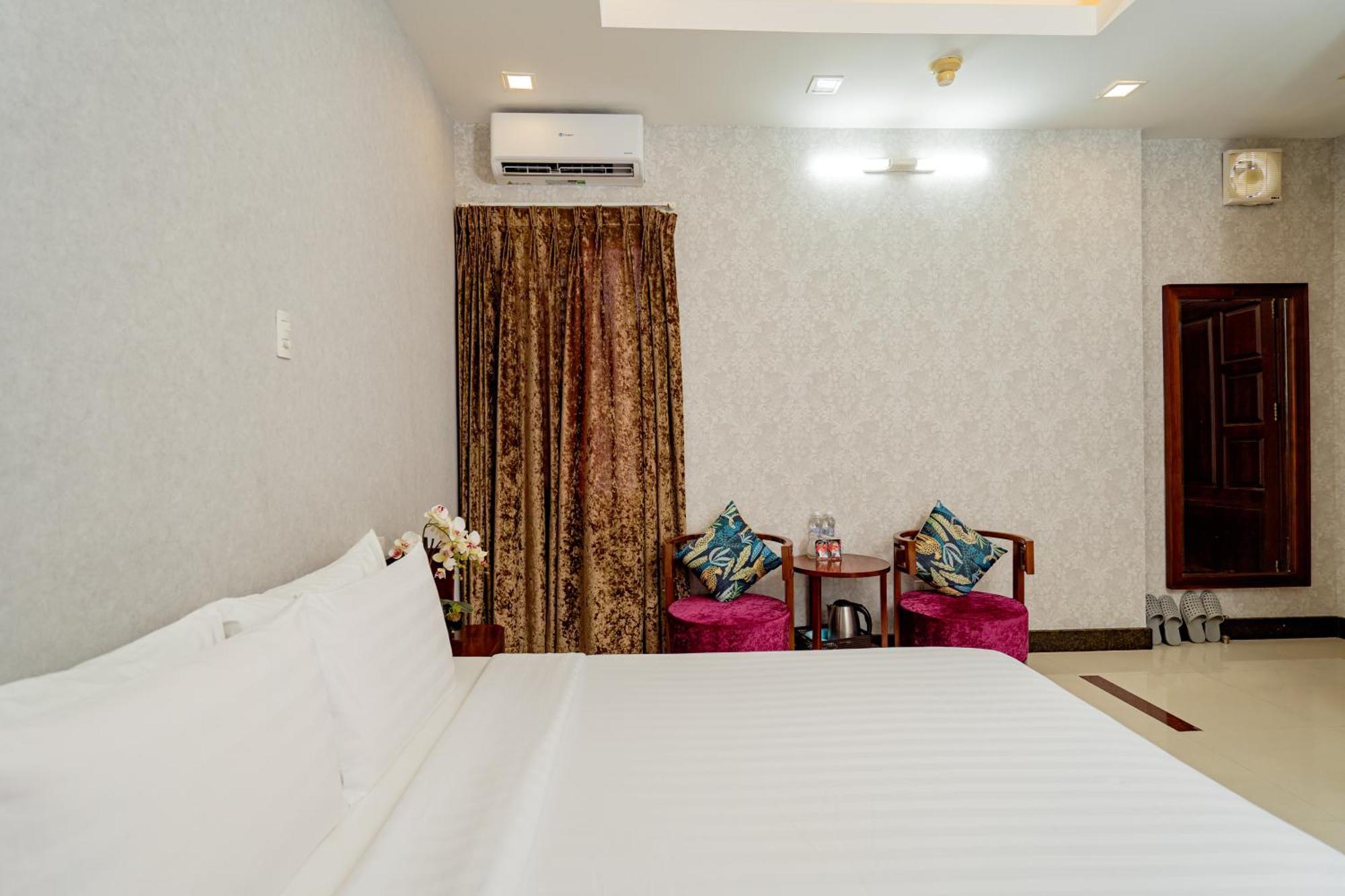 Ben Thanh Retreats Hotel Ho Chi Minh City Bagian luar foto