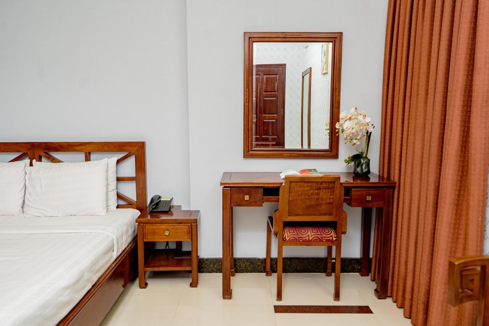 Ben Thanh Retreats Hotel Ho Chi Minh City Bagian luar foto
