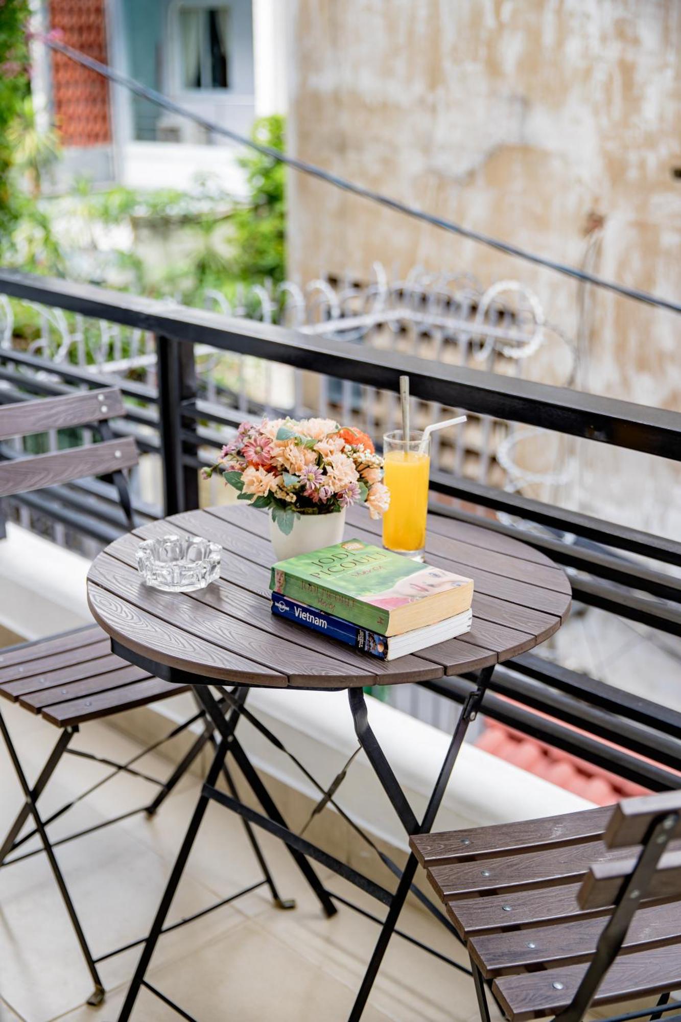 Ben Thanh Retreats Hotel Ho Chi Minh City Bagian luar foto