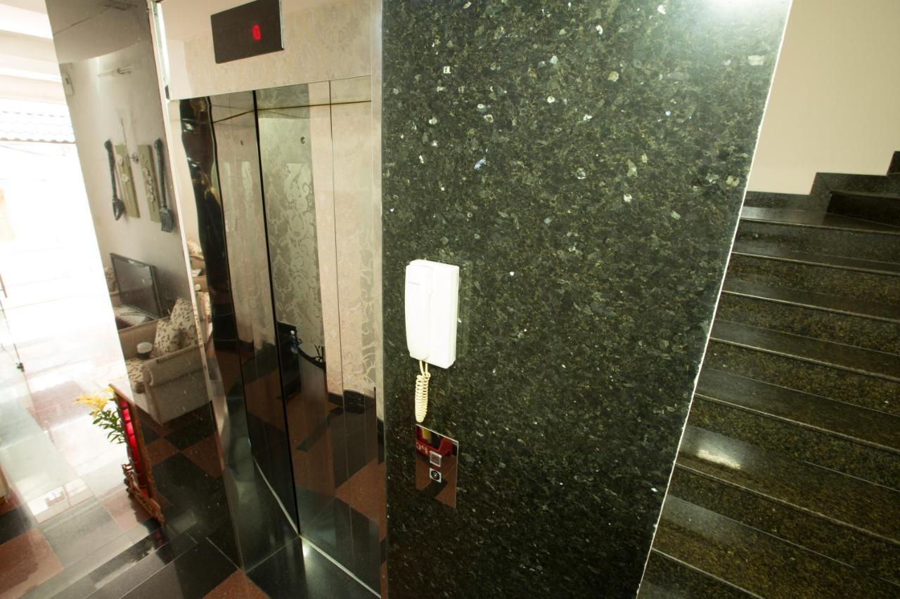 Ben Thanh Retreats Hotel Ho Chi Minh City Bagian luar foto